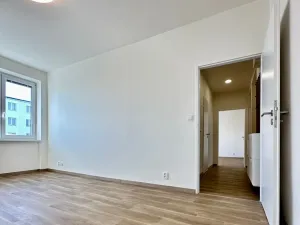 Pronájem bytu 2+1, Praha - Záběhlice, Střimelická, 56 m2