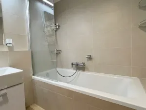 Pronájem bytu 3+kk, Praha - Holešovice, Komunardů, 100 m2