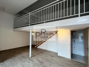 Pronájem obchodního prostoru, Znojmo, 67 m2