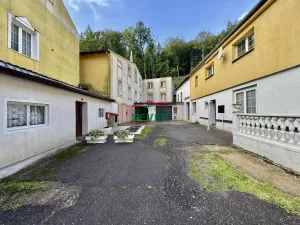 Prodej činžovního domu, Litvínov - Janov, Hornická, 1678 m2