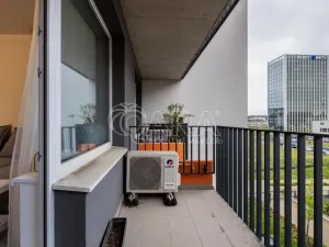 Pronájem bytu 3+kk, Praha - Vysočany, Strnadových, 83 m2