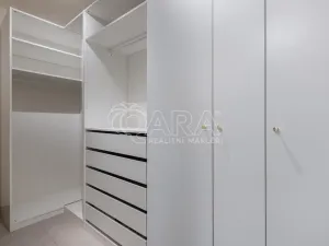 Pronájem bytu 3+kk, Praha - Vysočany, Strnadových, 83 m2