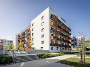 Pronájem bytu 3+kk, Praha - Vysočany, Strnadových, 83 m2