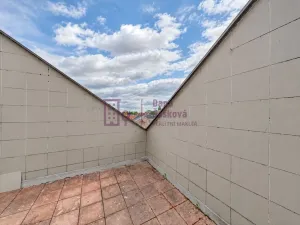 Pronájem bytu 3+kk, Jindřichův Hradec - Jindřichův Hradec II, Nádražní, 78 m2