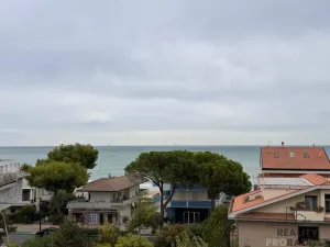 Prodej bytu 4+kk, Via C. Colombo, Silvi, Itálie, 80 m2