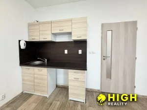 Pronájem kanceláře, Nýřany, Hřbitovní, 36 m2