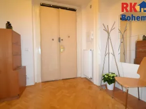 Pronájem bytu 2+kk, Praha - Nové Město, V tůních, 60 m2
