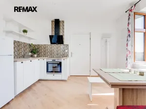 Prodej rodinného domu, Praha - Malešice, Bakalářská, 207 m2