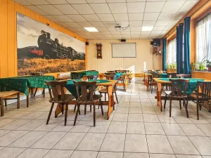 Pronájem restaurace, Praha - Hostivař, U hostivařského nádraží, 127 m2