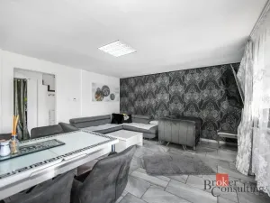 Prodej rodinného domu, Průhonice, U Cihelny, 196 m2