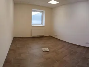 Pronájem skladu, Hýskov, Na Břasích, 1900 m2
