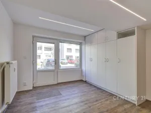Prodej kanceláře, Plzeň - Severní Předměstí, Bzenecká, 39 m2