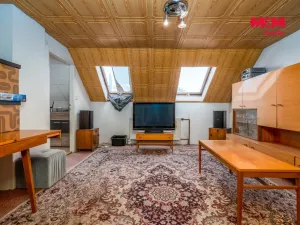 Prodej rodinného domu, Činěves, 275 m2