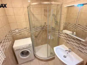 Prodej bytu 2+1, Hradec Králové - Moravské Předměstí, Sekaninova, 61 m2