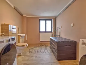 Prodej rodinného domu, Pesvice, 200 m2