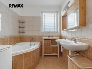 Prodej bytu 3+kk, Praha - Újezd nad Lesy, Žárovická, 89 m2