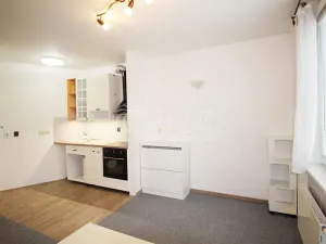 Pronájem bytu 2+kk, Praha - Hlubočepy, Högerova, 43 m2