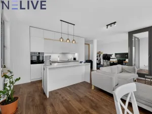 Prodej bytu 2+kk, Praha, Valečovská, 80 m2