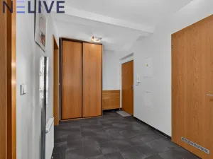Prodej bytu 2+kk, Praha, Valečovská, 80 m2