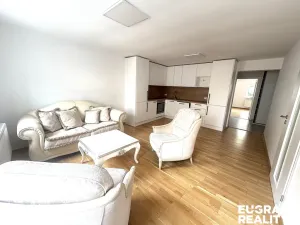 Pronájem rodinného domu, Rumburk, Třída 9. května, 80 m2