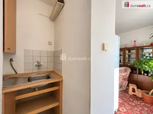 Prodej bytu 1+kk, Karlovy Vary - Stará Role, Školní, 26 m2