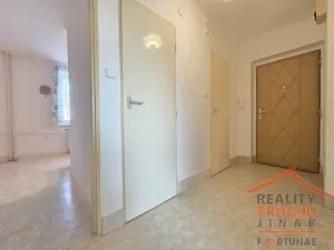 Prodej bytu 3+1, Dvůr Králové nad Labem, Poděbradova, 67 m2