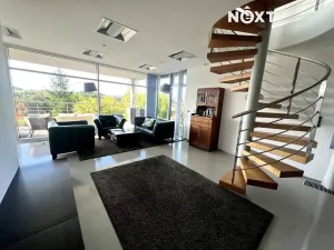 Pronájem atypického bytu, Český Krumlov, Rožmberská, 150 m2