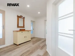 Prodej rodinného domu, Plzeň, V Kamení, 214 m2