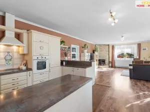 Prodej rodinného domu, Břežany II, 172 m2