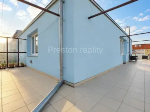 Pronájem bytu 2+kk, Praha - Nusle, Zdaru, 38 m2