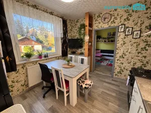 Prodej bytu 3+1, Dešenice, 80 m2
