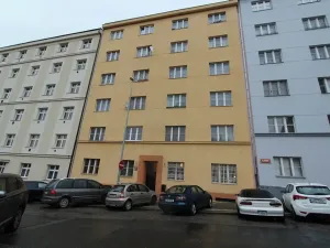 Pronájem bytu 1+kk, Praha - Nusle, U křížku, 27 m2