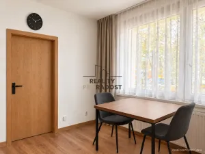 Prodej bytu 3+1, Trutnov, Zvonková, 74 m2