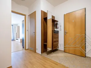 Pronájem bytu 2+kk, Praha - Letňany, Chlebovická, 57 m2