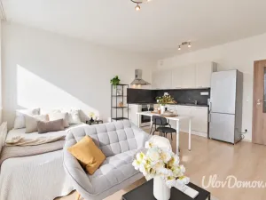 Prodej bytu 1+kk, Praha - Kyje, Sicherova, 33 m2