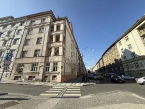 Pronájem bytu 1+kk, Praha - Dejvice, Kafkova, 39 m2