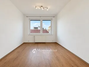 Prodej bytu 3+1, Znojmo, Vídeňská třída, 79 m2