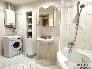Pronájem bytu 2+kk, Ostrava - Mariánské Hory, Mojmírovců, 53 m2