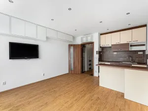 Prodej bytu 1+kk, Praha - Letňany, Frýdecká, 34 m2