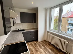 Pronájem bytu 2+1, Jirkov, Ervěnická, 51 m2