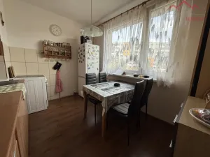 Prodej bytu 2+1, Chomutov, Dřínovská, 62 m2