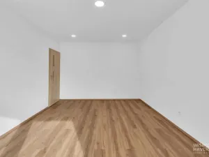 Pronájem bytu 2+1, Trutnov, Fialková, 58 m2