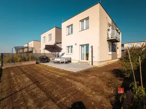Prodej bytu 3+kk, Vochov, 70 m2