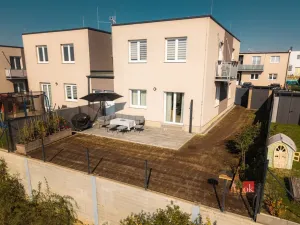 Prodej bytu 3+kk, Vochov, 70 m2