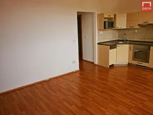 Pronájem bytu 2+kk, Olomouc, Voskovcova, 49 m2