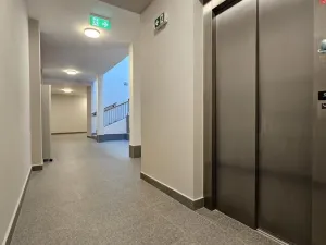 Prodej bytu 1+kk, Bystřice nad Pernštejnem, Masarykovo náměstí, 40 m2