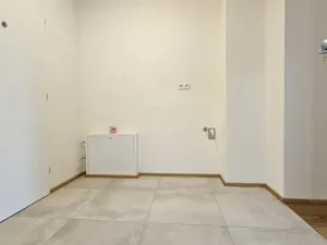 Prodej bytu 1+kk, Bystřice nad Pernštejnem, Masarykovo náměstí, 40 m2