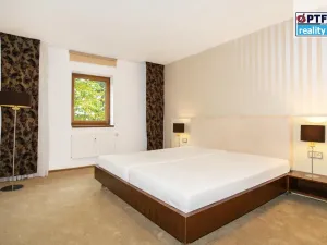Pronájem bytu 2+kk, Plzeň - Jižní Předměstí, U Borského parku, 52 m2
