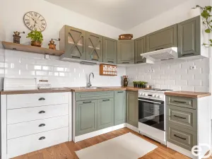 Prodej bytu 2+kk, Neveklov, Pod Radnicí, 56 m2