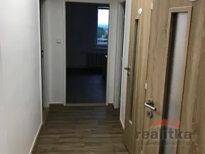 Pronájem bytu 3+1, Opava, Haškova, 58 m2